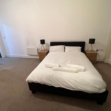 Bigkings Cosy 2 Bedroom Apartment With Free Parking In Central Manchester Exterior foto