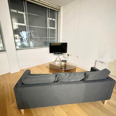 Bigkings Cosy 2 Bedroom Apartment With Free Parking In Central Manchester Exterior foto